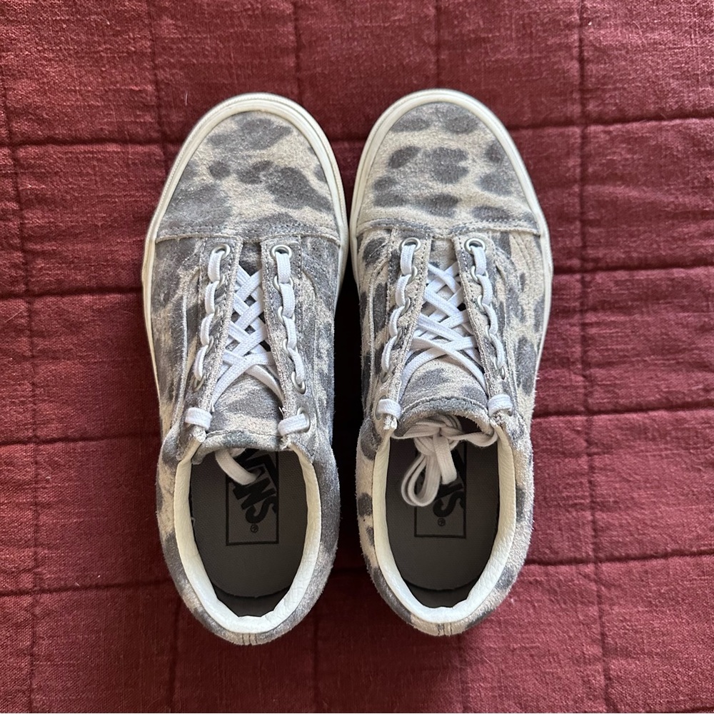 Vans women’s grey leopard print leather 6